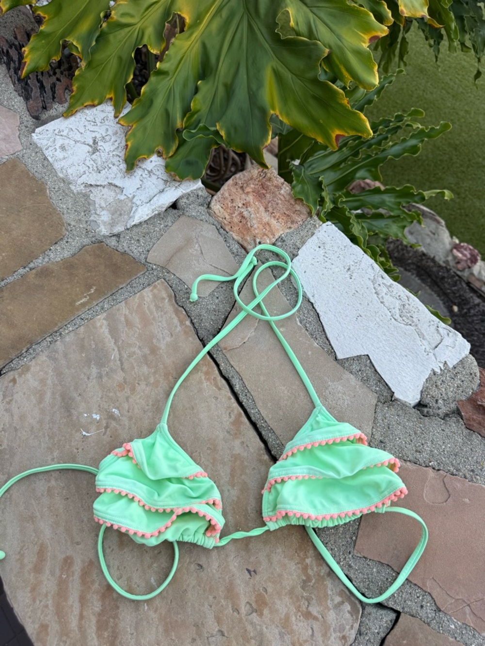 Victoria Secret Mint Green Ruffled  Bikini Top with Coral Trim y2k size S